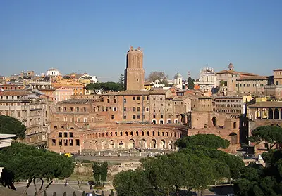 Mercati Traianei dal Vittoriano, Roma