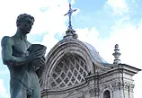Estatue in the main square, L'Aquila