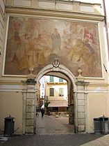 Porta e Affresco - Noli
