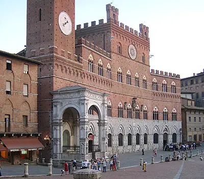 Piazza del Campo e loggia - Siena